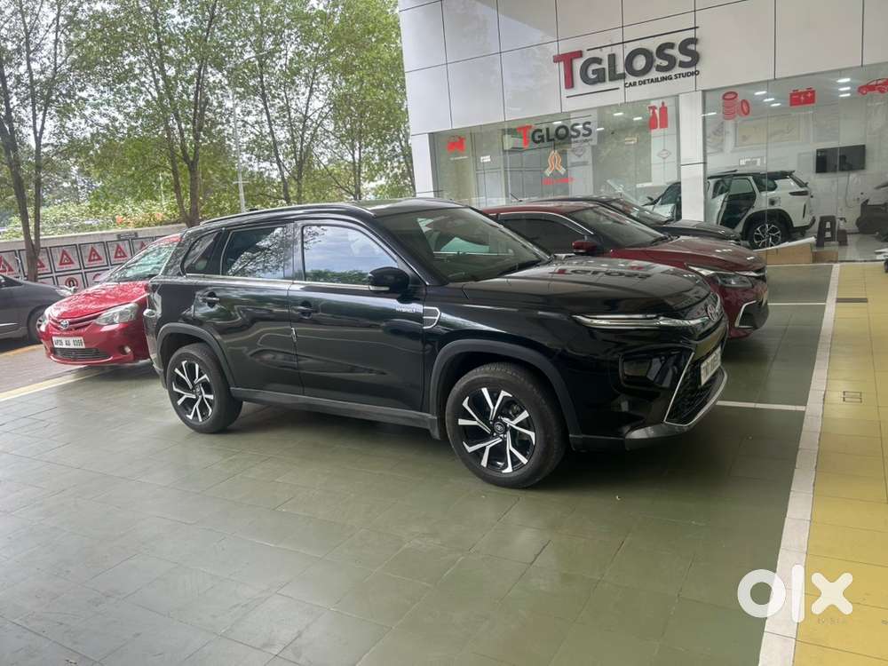 Toyota Urban Cruiser Hyryder Petrol 2025