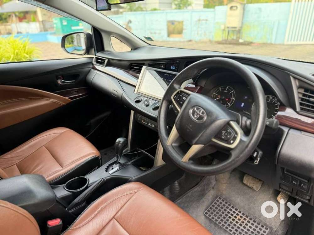 Toyota Innova Crysta 2.8 Gx At, 2017, Diesel