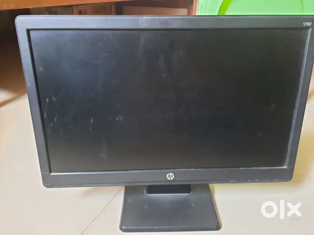 Monitor 19 and printer