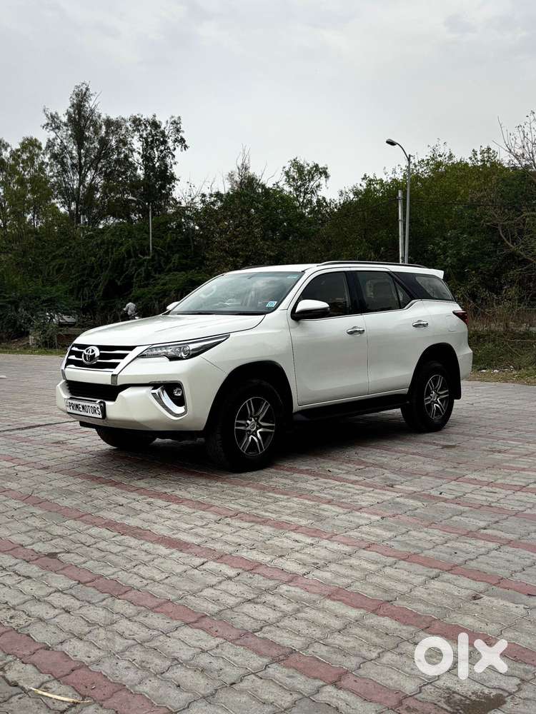 Toyota Fortuner 3.0 4x2 Automatic, 2019, Diesel