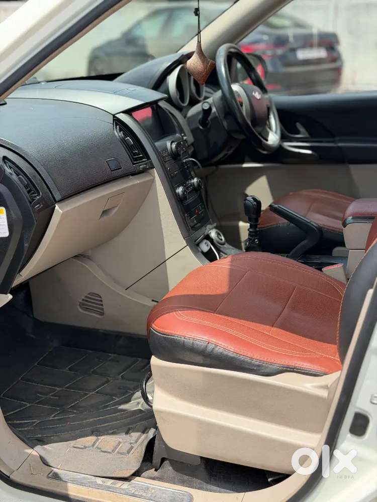 Mahindra Xuv500 2.2 W10 2016