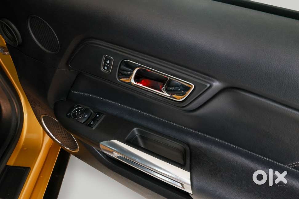 Ford Mustang V8, 2018, Petrol