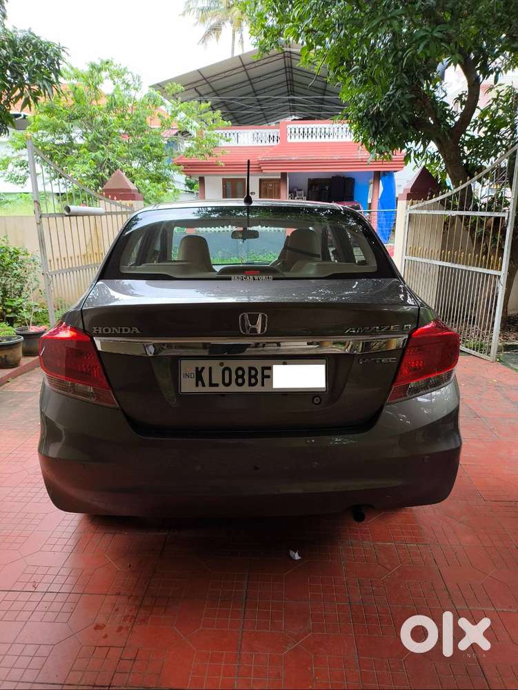 Honda Amaze 2015 Petrol Well Maintained