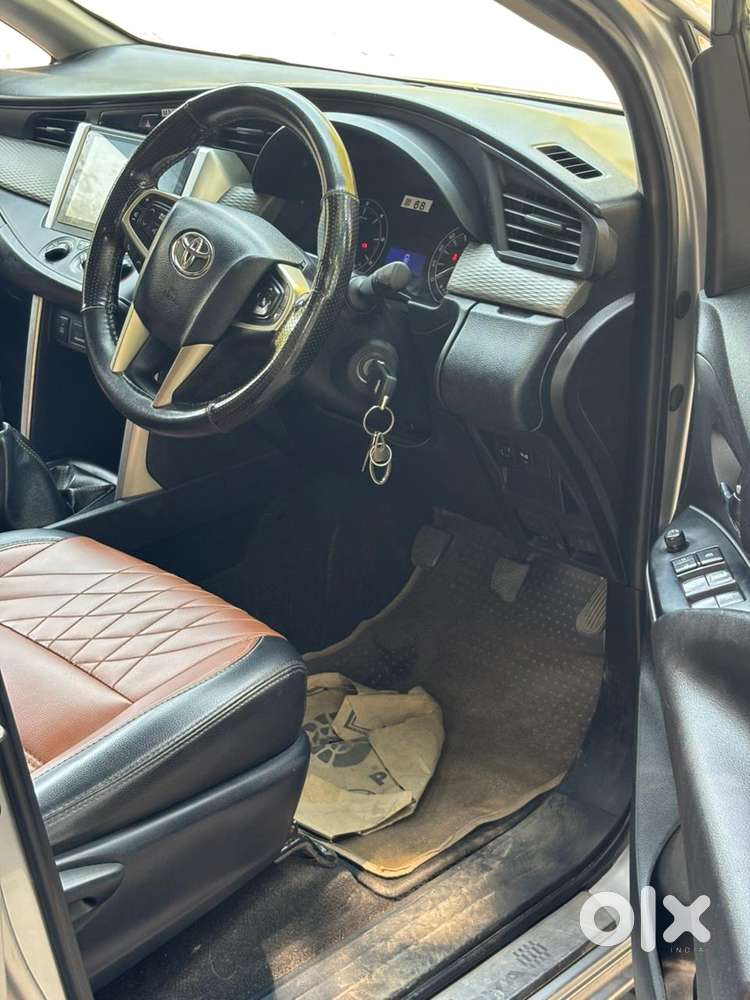 Toyota Innova Crysta 2.4 G Mt, 2017, Diesel