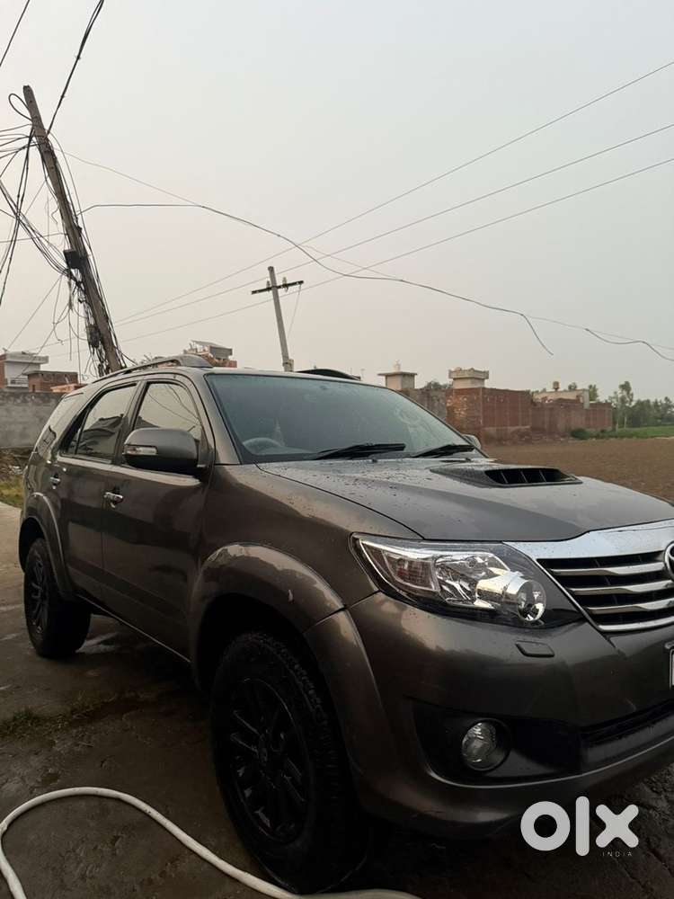 Toyota Fortuner Diesel 2012