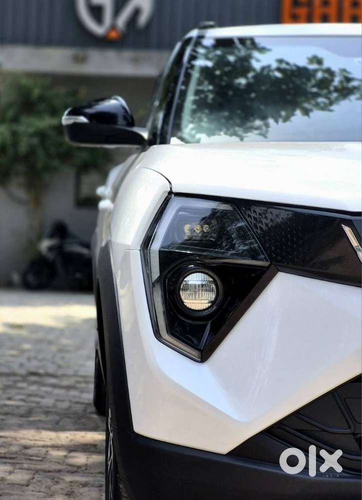 Mahindra Xuv 3xo Ax5 Ds Mt, 2025, Diesel