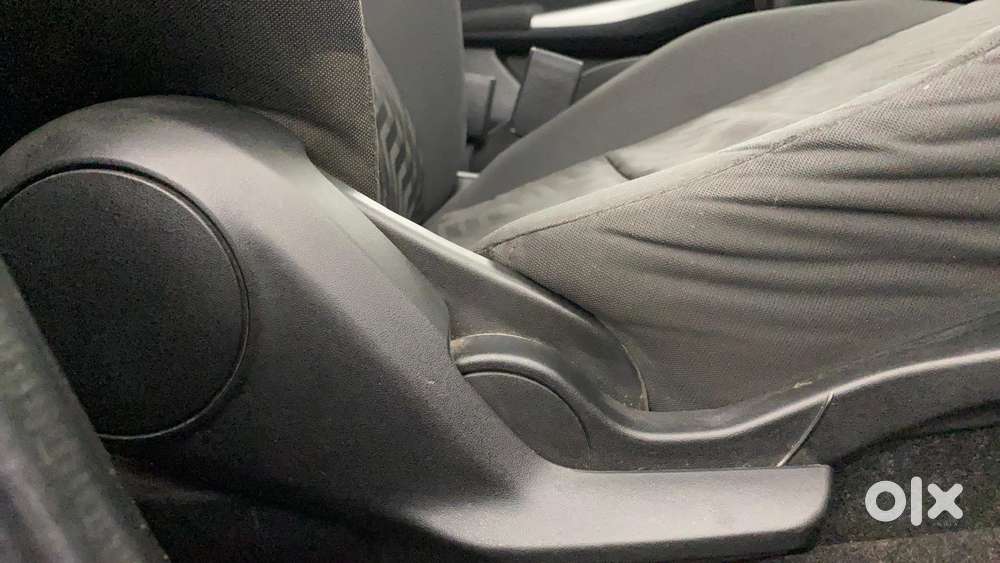 Maruti Suzuki Swift Amt Zxi, 2018, Petrol
