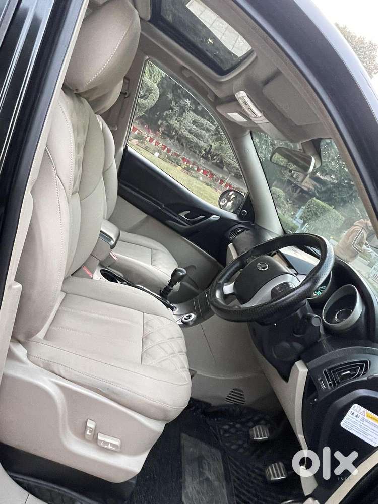 Mahindra Xuv500 2.2 W10, 2015, Diesel