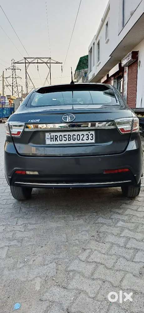 Tata Tigor 2022 Petrol 80210 Km Driven