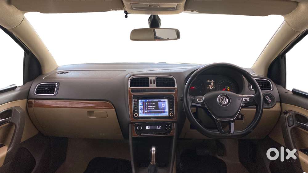 Volkswagen Vento Petrol Highline At, 2016, Petrol