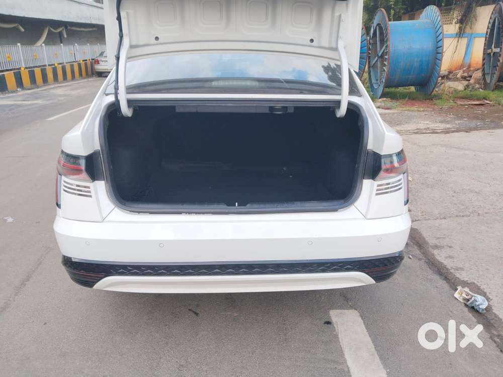 Hyundai Verna 1.5 Sx (o) Turbo Petrol Dct, 2023, Petrol