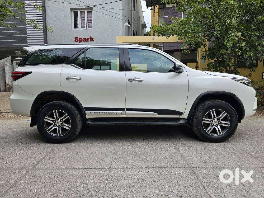 Toyota Fortuner 4x2 At 2.8 Diesel, 2022, Diesel