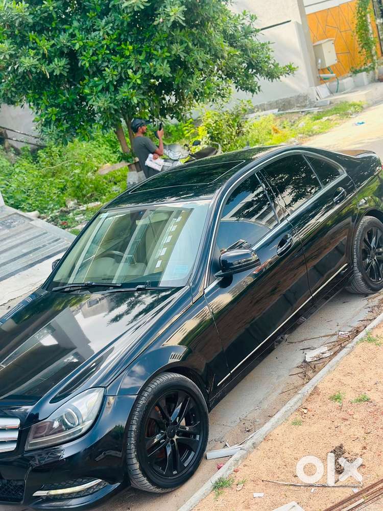 Advocate Used_mercedes-benz-2014 Model