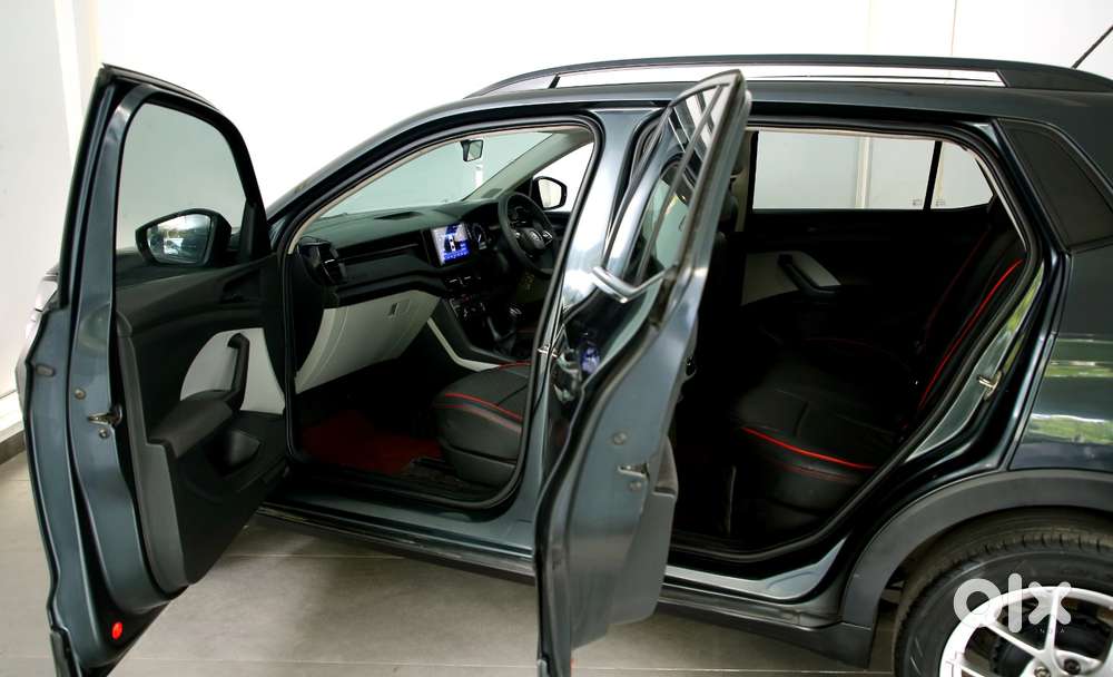 Skoda Kushaq Active 1.0 Tsi Mt, 2022, Petrol