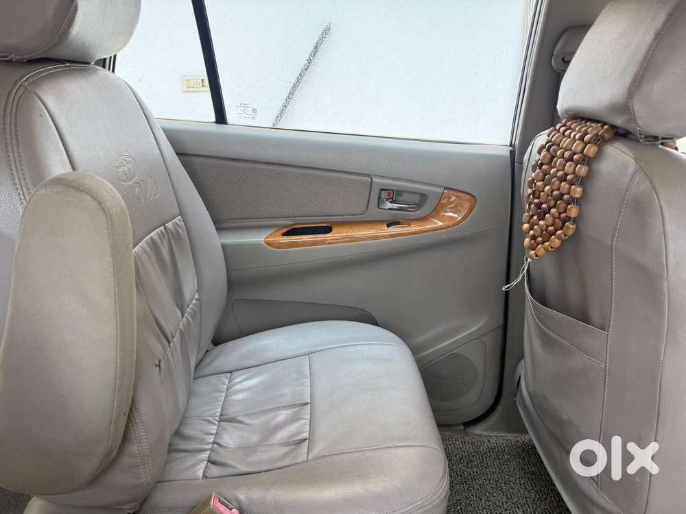 Toyota Innova 2011 Diesel 125783 Km Driven