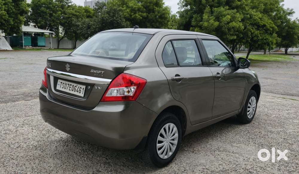 Maruti Suzuki Swift Dzire 1.2 Vxi Bsiv, 2015, Petrol