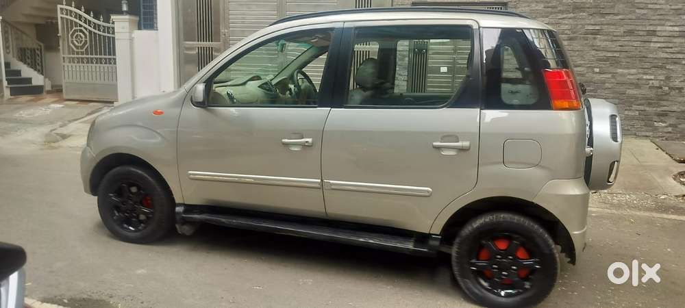 Mahindra Quanto C8, 2012, Diesel