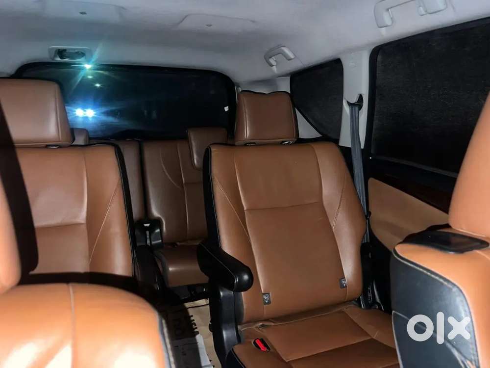 Toyota Innova Crysta 2.8z 2017
