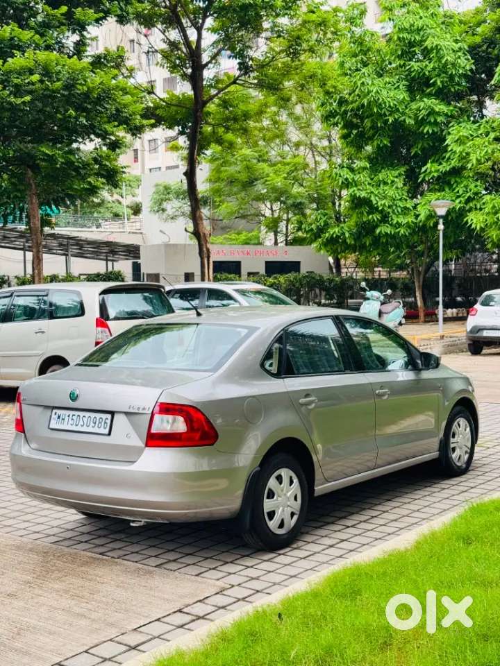 Skoda Rapid 1.6 Mpi At Ambition, 2013, Petrol