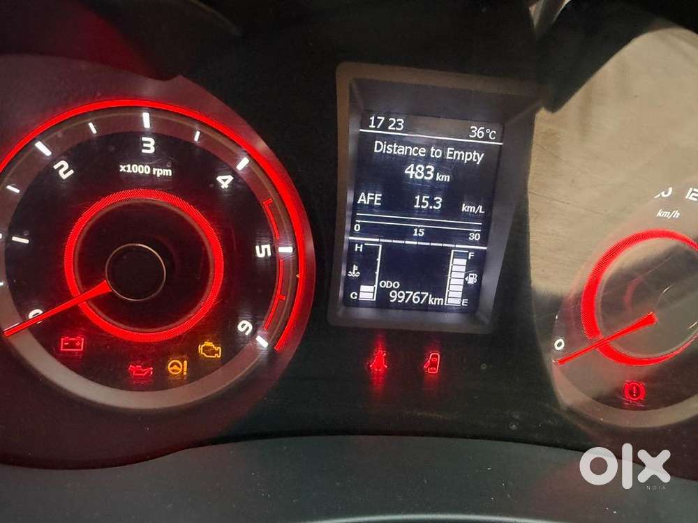 Mahindra Xuv300 2021 Diesel Well Maintained