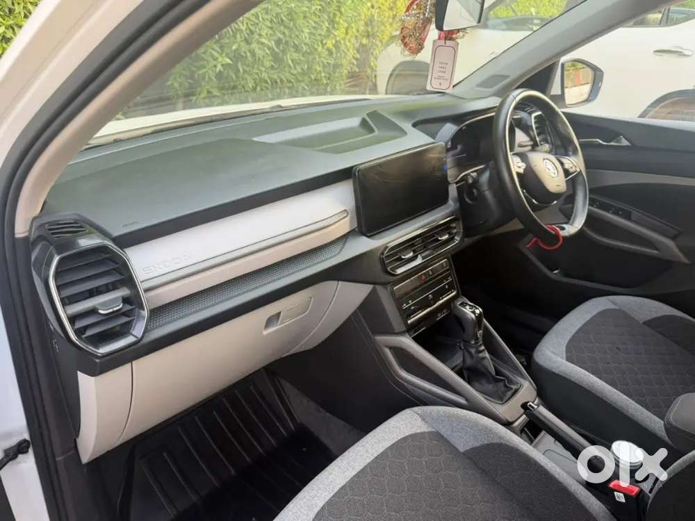 Skoda Kylaq Signature Plus Automatic 2025