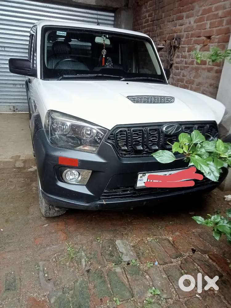 Mahindra Scorpio 2.2 S3 Manual Diesel 556