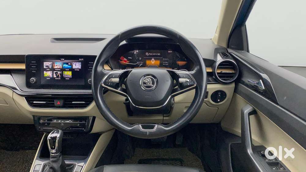 Skoda Slavia 1.0 Tsi Style At, 2022, Petrol