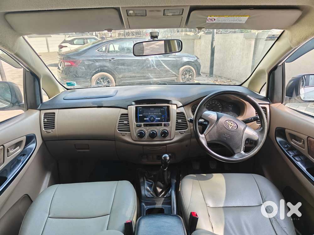 Toyota Innova 2.5 G (diesel) 8 Seater, 2015, Diesel