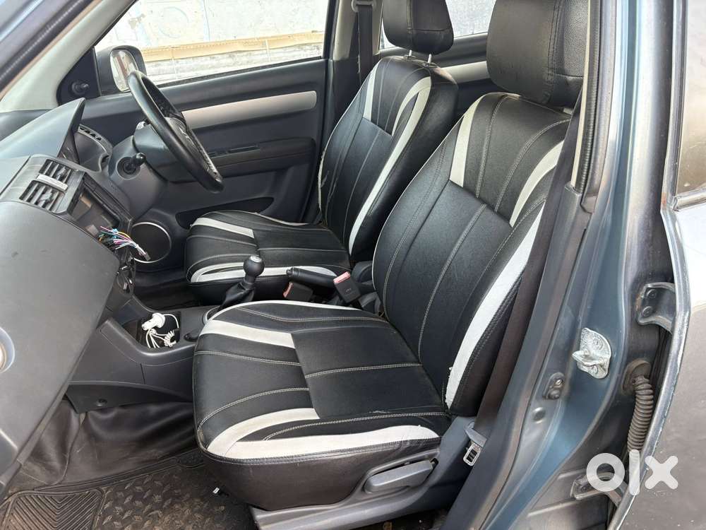 Maruti Suzuki Swift 1.2 Vxi (o), 2011, Petrol