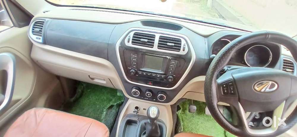 Mahindra Tuv 300 T8, 2018, Diesel