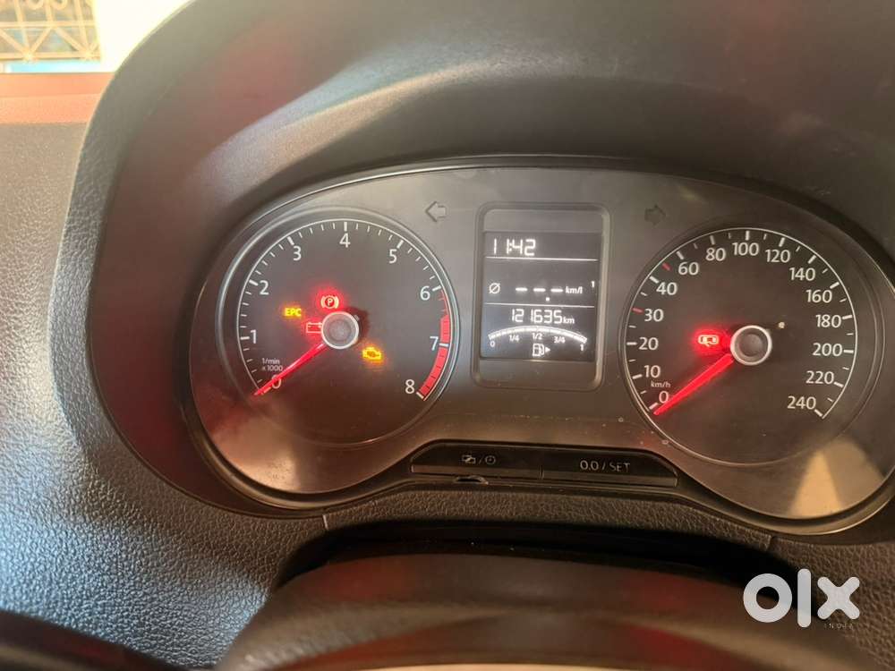 Volkswagen Ameo Petrol 2016