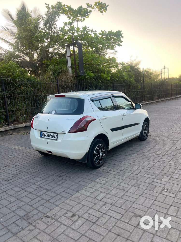 Maruti Suzuki Swift Vxi + Manual, 2014, Petrol