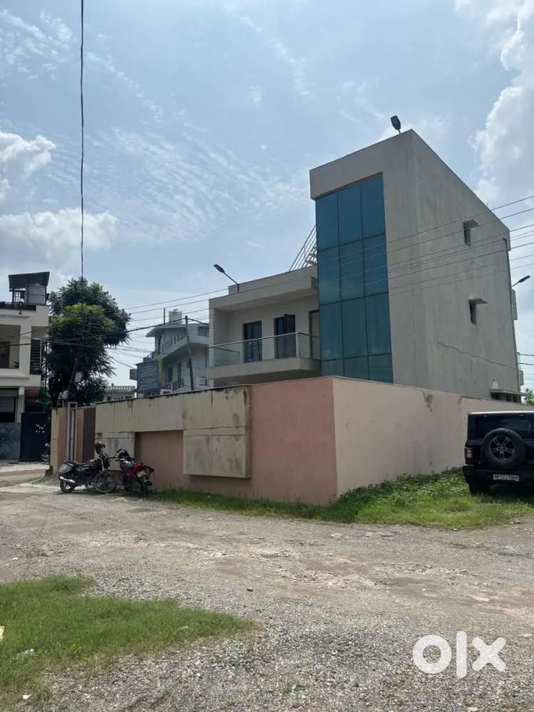 Fully furnished office for rent/lease