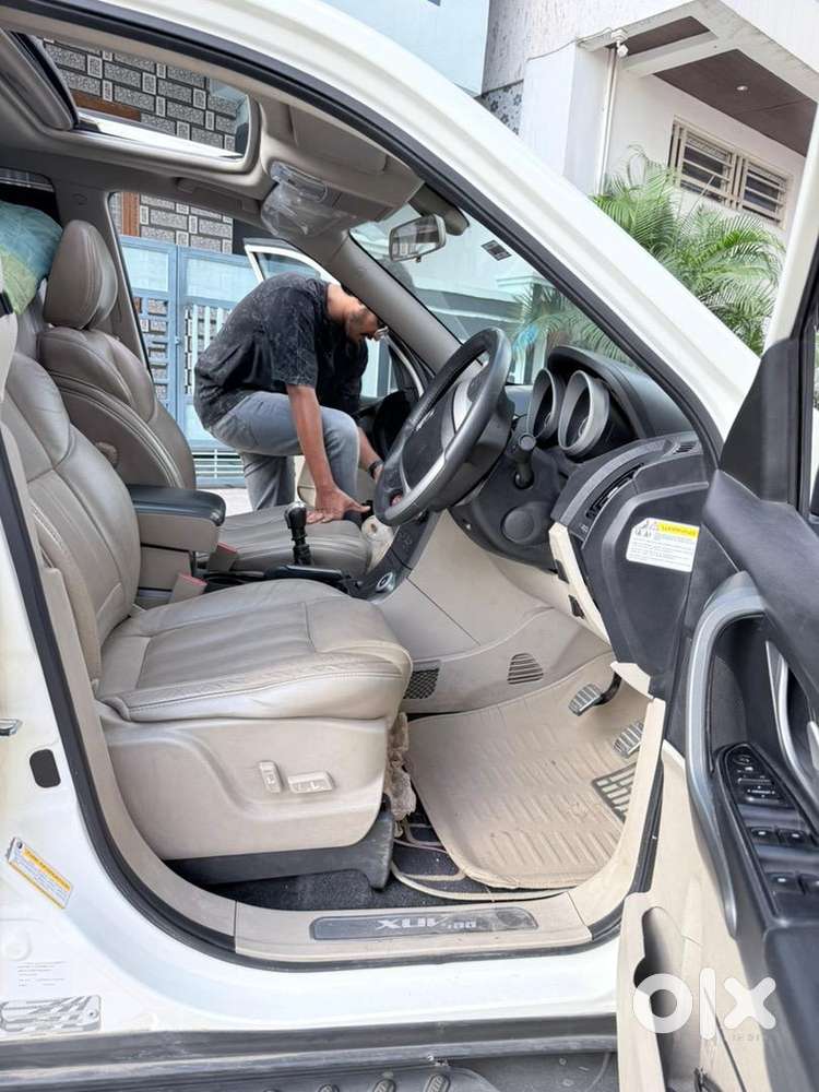 Mahindra Xuv500 2017 Diesel 105000 Km Driven
