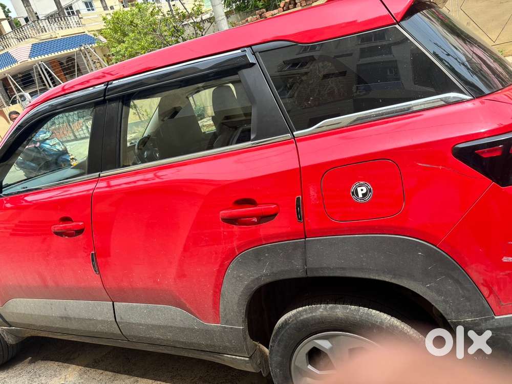 2022 Maruti Brezza Lxi Smart Hybrid