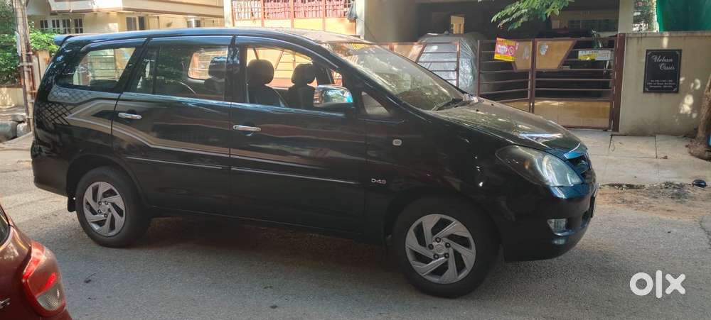 Toyota Innova 2.5 G (diesel) 7 Seater Bs Iv, 2006, Diesel