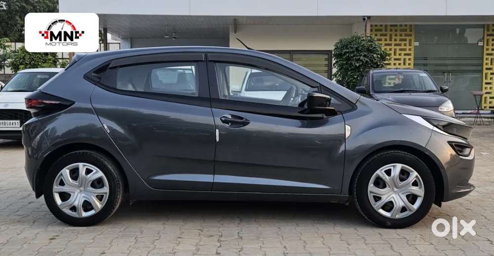 Tata Altroz Xm Plus Petrol, 2021, Petrol
