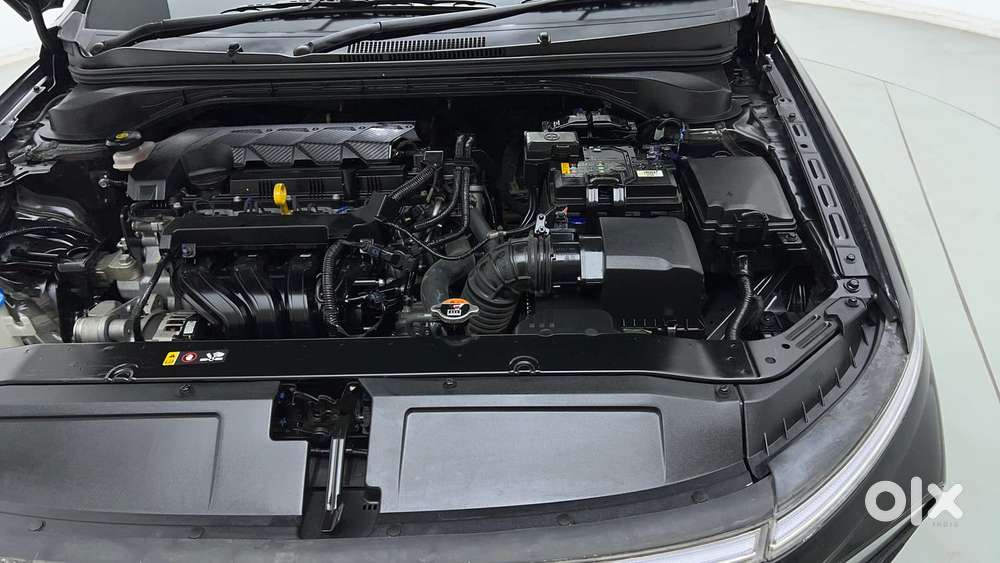 Hyundai Verna 1.5 Sx (o) Petrol Mt, 2023, Petrol