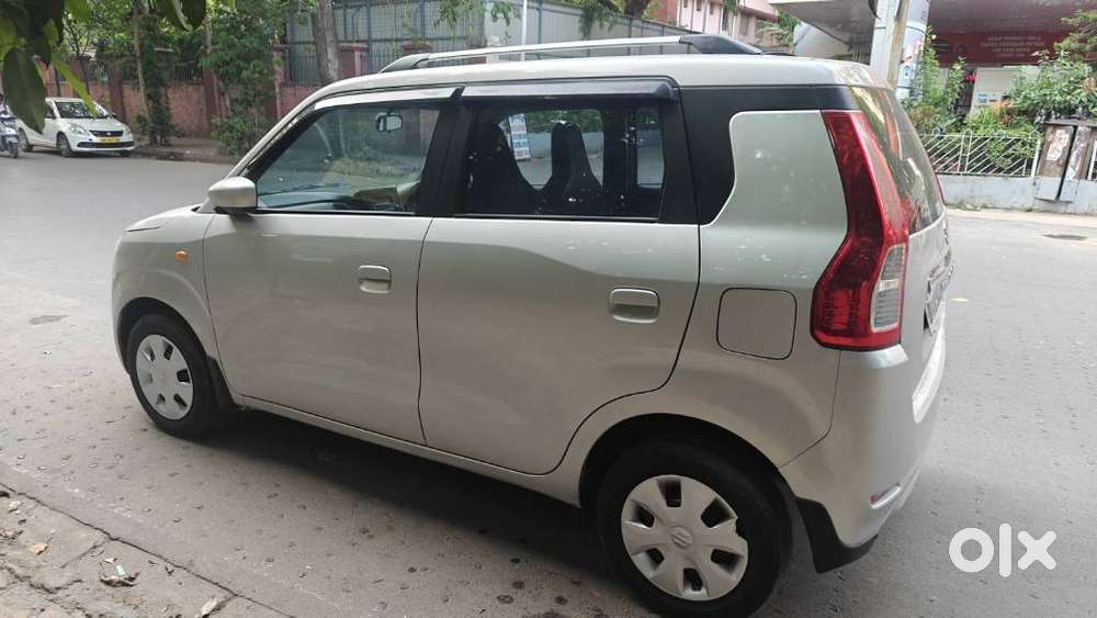 Maruti Suzuki Wagon R Vxi Plus Mt, 2021, Petrol