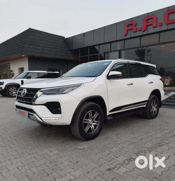 Toyota Fortuner 4x2 At 2.8 Diesel, 2021, Diesel
