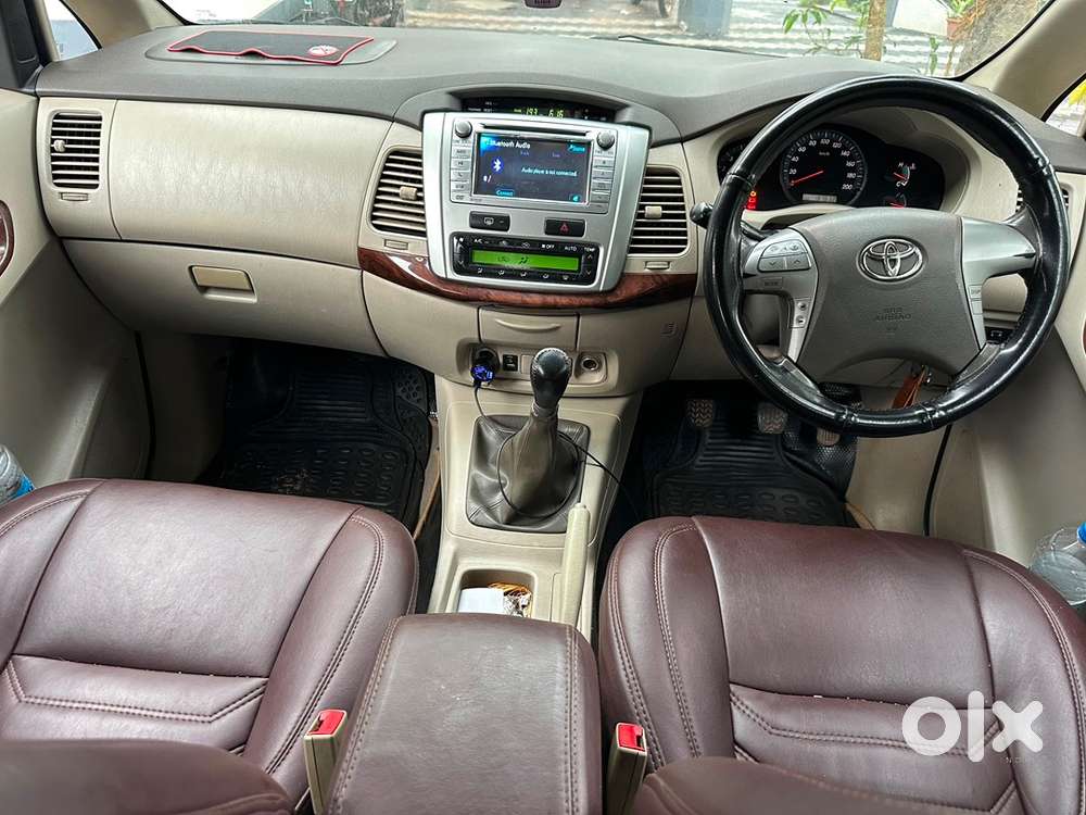 Toyota Innova Diesel 2012