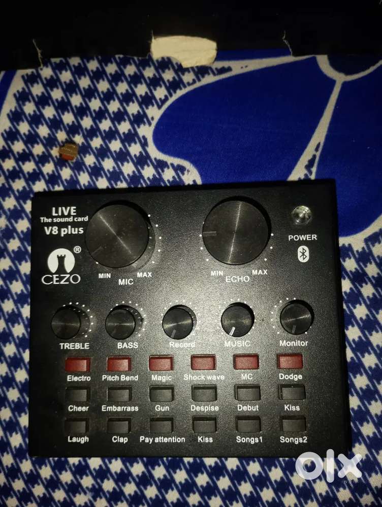 CEZO V8 Plus Mixer + Maono AU-A03 Mic Kit &ndash;