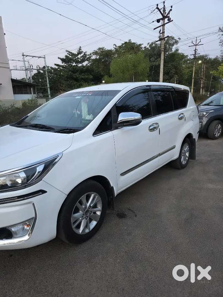 Innova Crysta 180000 Km Vichel