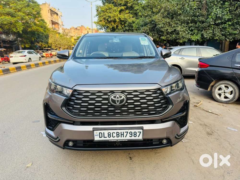 Toyota Innova Hycross, 2024, Petrol