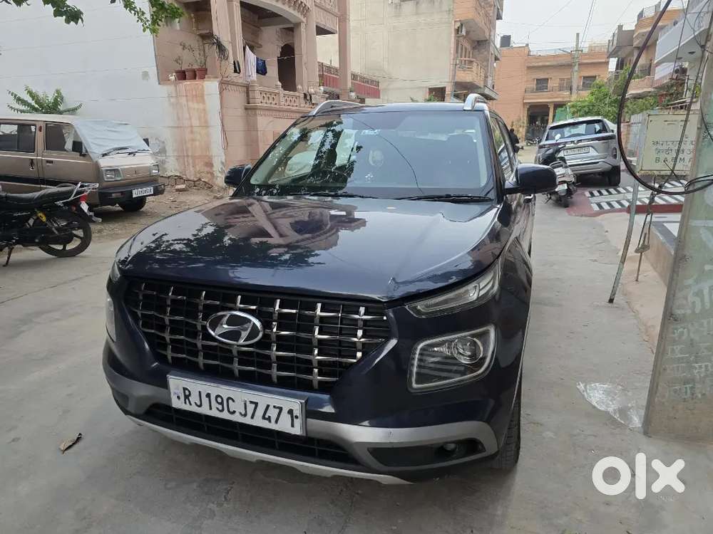 Hyundai Venue 2020 Diesel Well Maintained