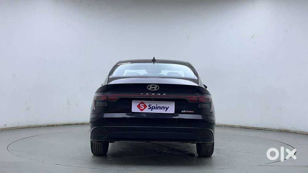Hyundai Verna 1.5 Sx (o) Turbo Petrol Dct, 2023, Petrol