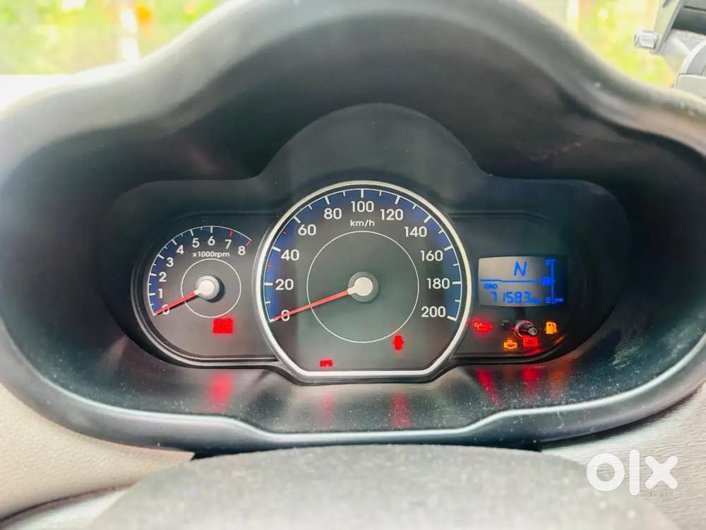 Hyundai I10 Asta (sunroof) 2011