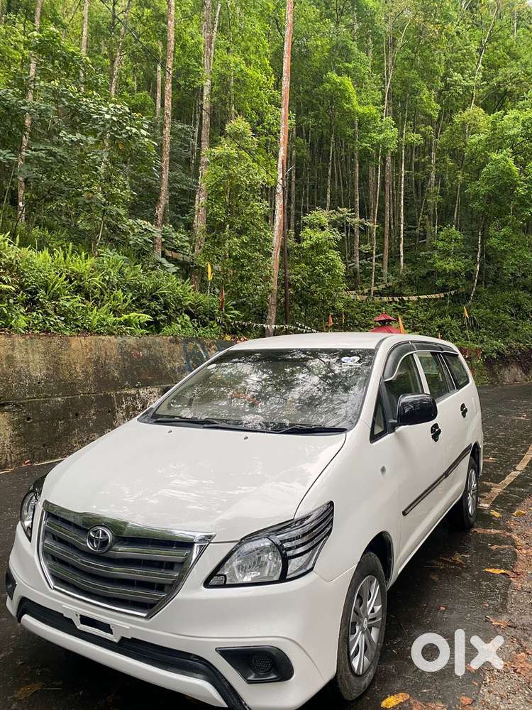 Toyota Innova 2.5 Ev (diesel) Ps 8 Seater Bs Iv, 2014, Diesel