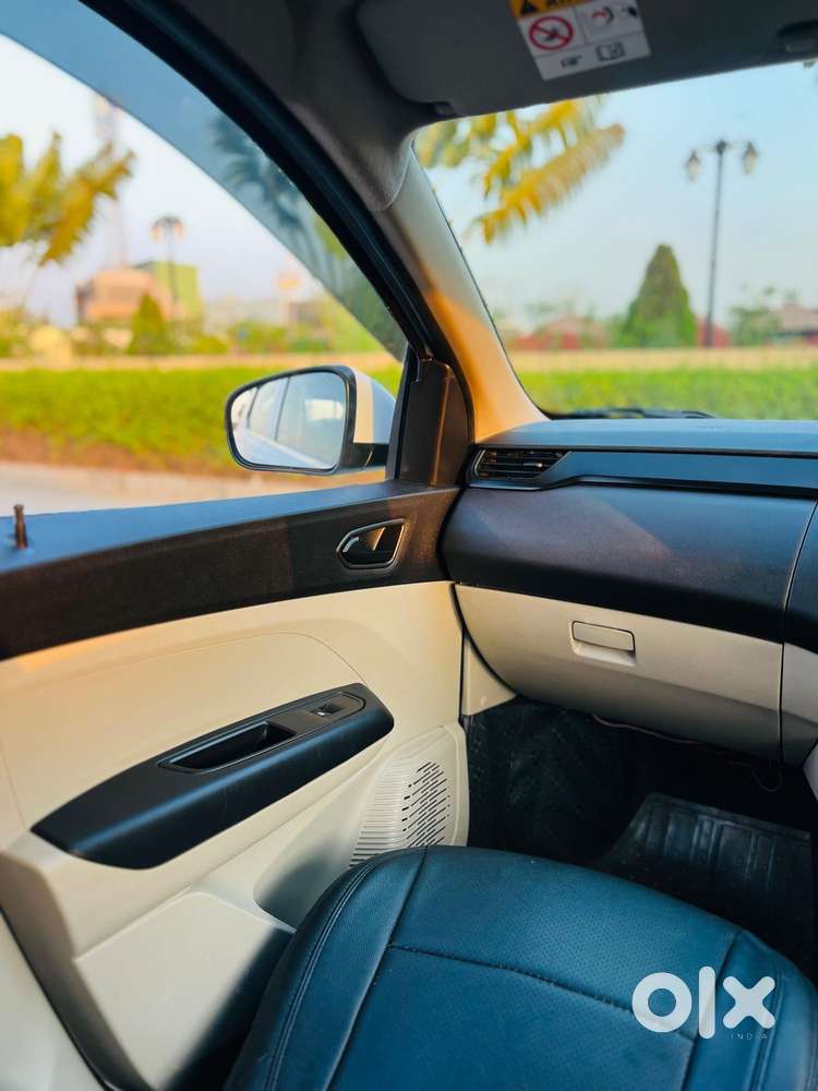 Renault Triber 1.0 Rxe, 2022, Petrol