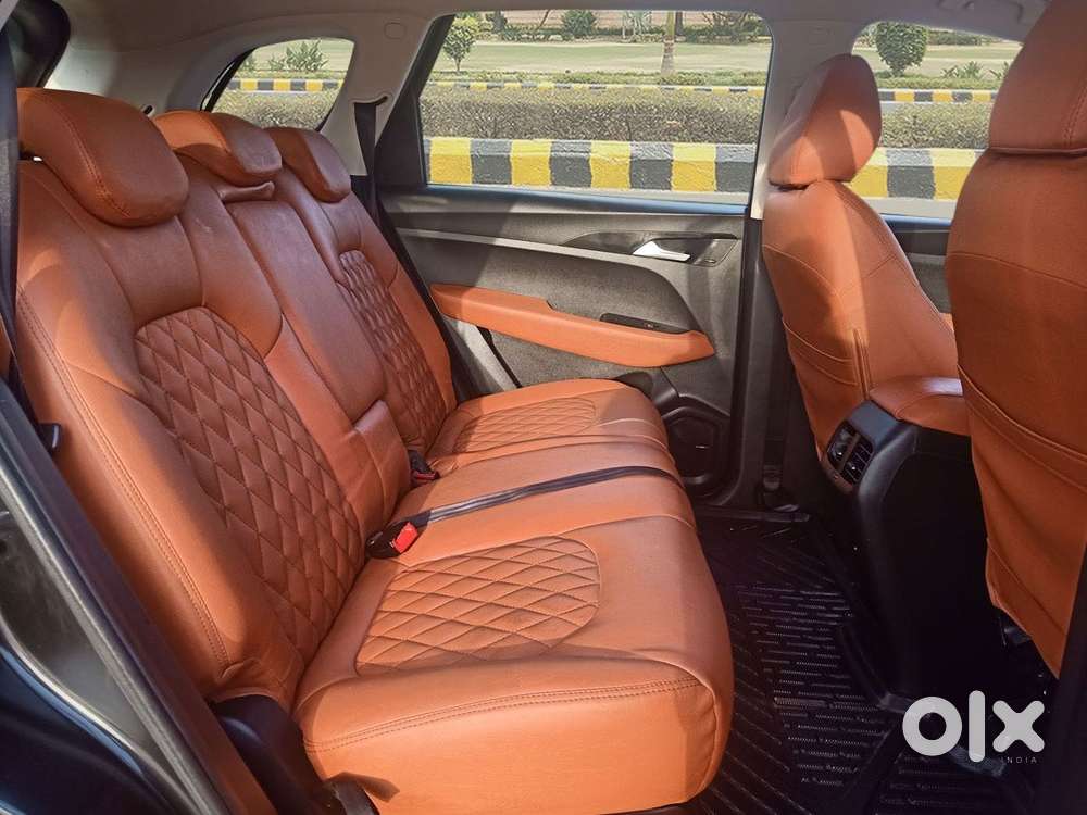 Mg Hector Plus 1.5 Hybrid Super Turbo 7 Str, 2021, Petrol
